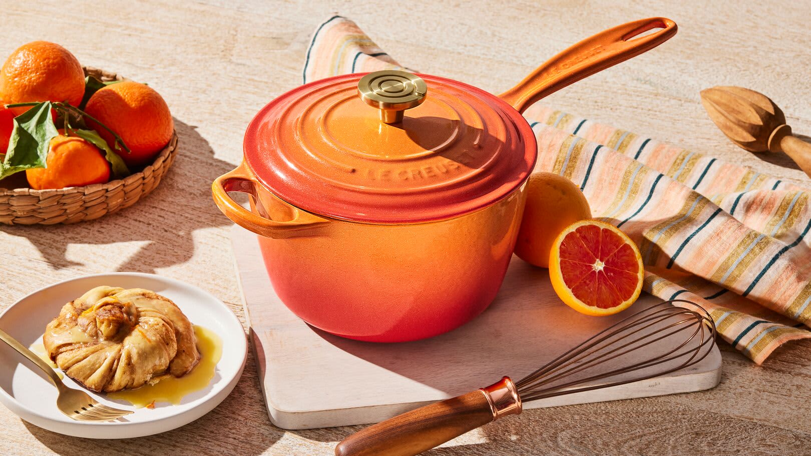 LE CREUSET - ちょこ3370♪ Le Creuset Noel Mini Cocotte with Star Knob, 24-oz